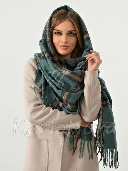 Модные шарфы и платки в году: простой и эффективный способ сделать образ ярким и стильным