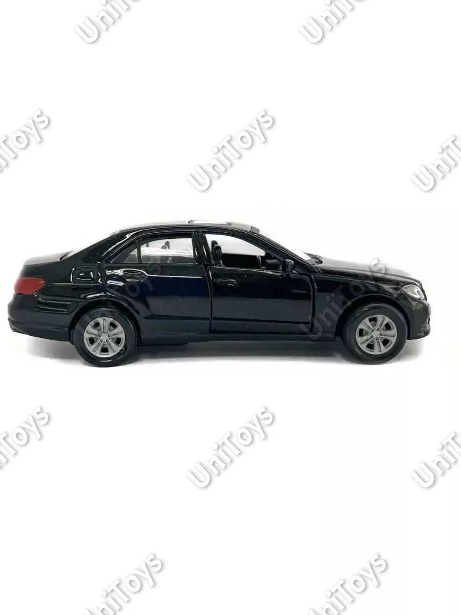 Mercedes Benz E Class Maisto 102792560