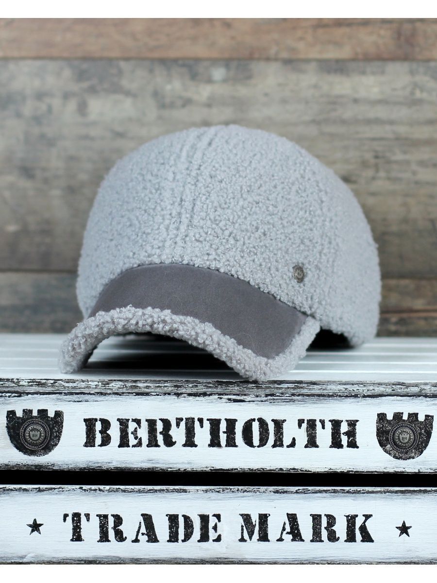 Bertholth division. Bertholth. Bertholth о производителе. Bertholth бейсболка с ушками. Bertholth Division перевод на русский.